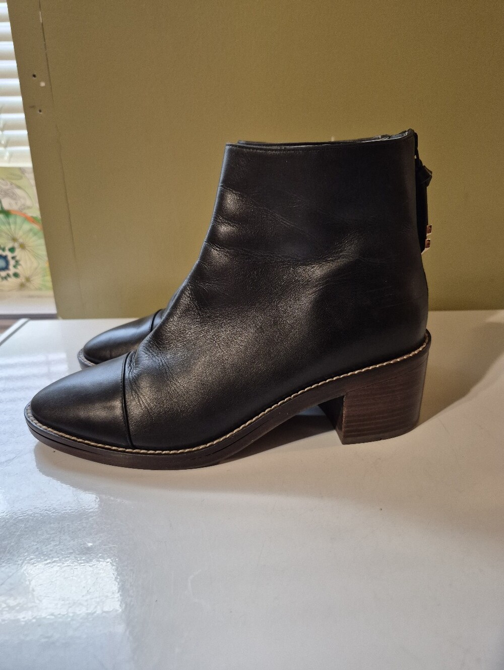Cole Hann Black Leather Boots 7